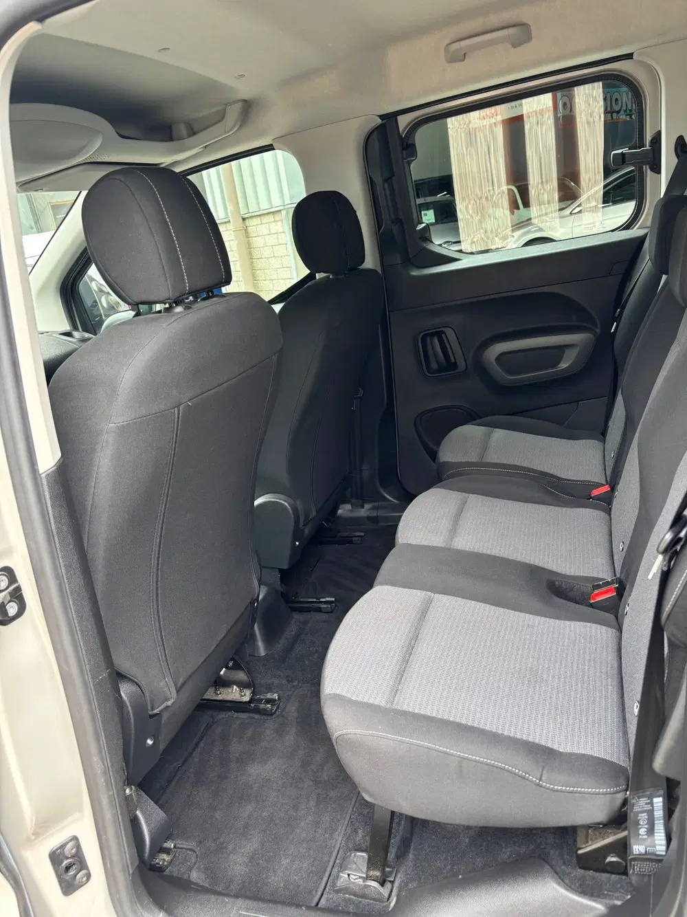 Toyota Proace City 1.2 Turbo Professional uit 2020, foto 11