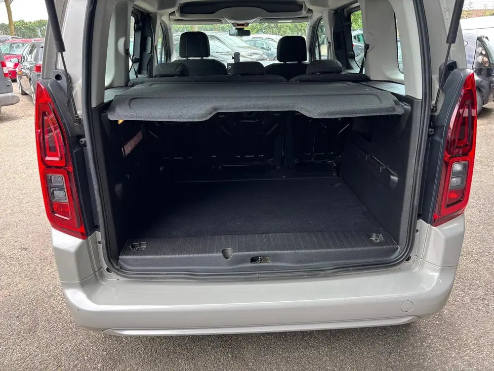 Toyota Proace City 1.2 Turbo Professional uit 2020, foto 12