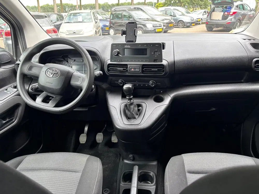 Toyota Proace City 1.2 Turbo Professional uit 2020, foto 15