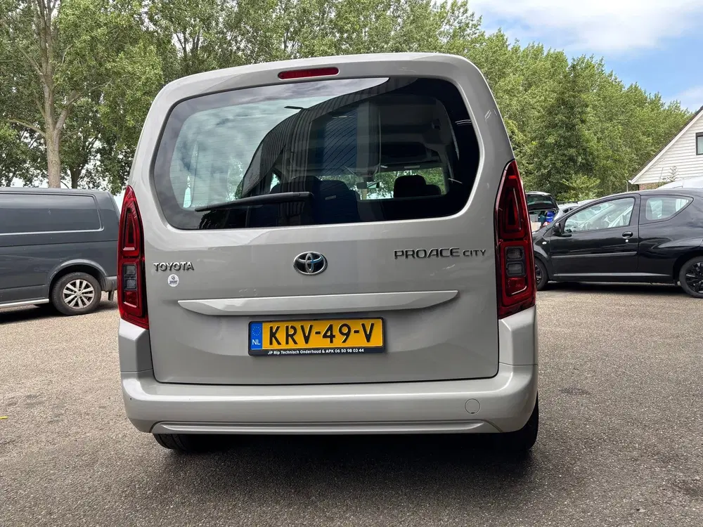 Toyota Proace City 1.2 Turbo Professional uit 2020, foto 6
