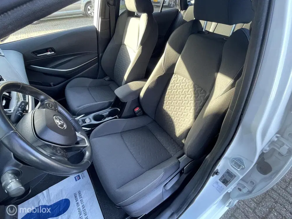 Toyota Corolla 1.8 Hybrid Active uit 2020, foto 10
