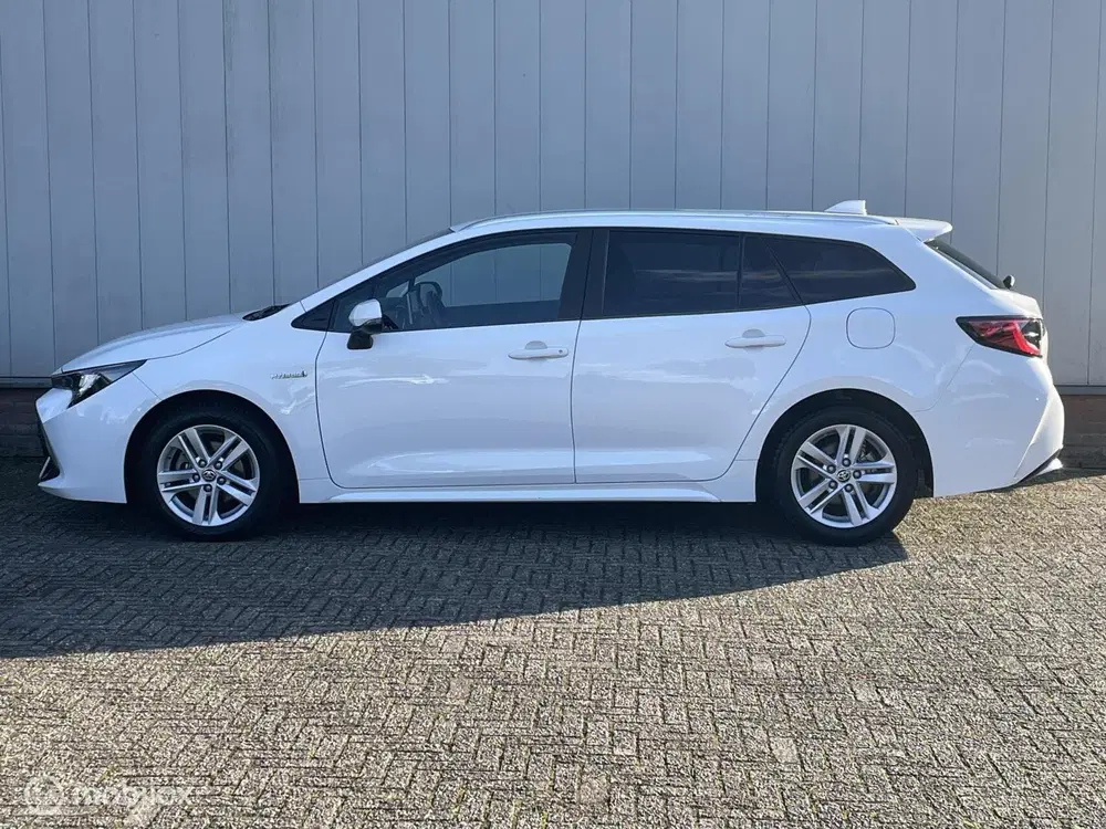 Toyota Corolla 1.8 Hybrid Active uit 2020, foto 2