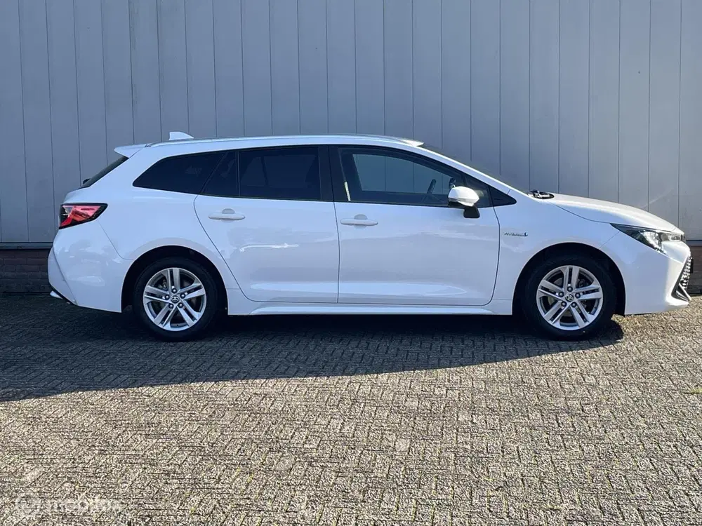 Toyota Corolla 1.8 Hybrid Active uit 2020, foto 4