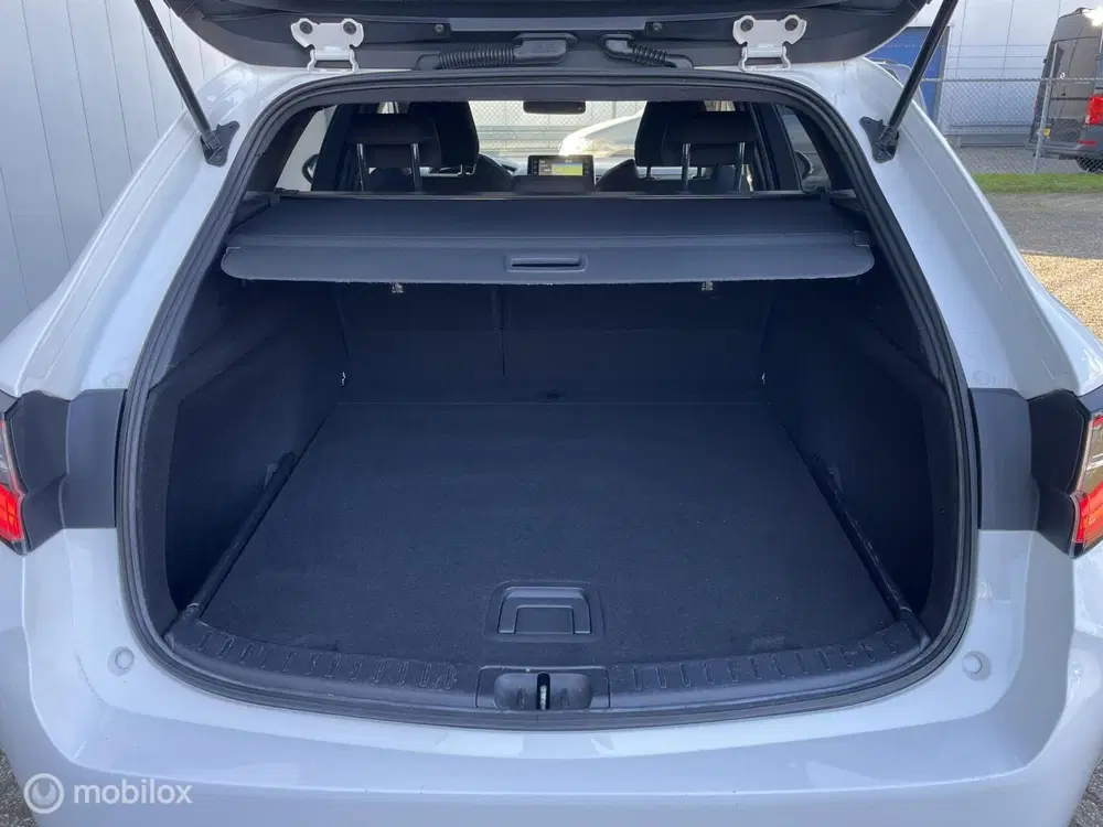 Toyota Corolla 1.8 Hybrid Active uit 2020, foto 7