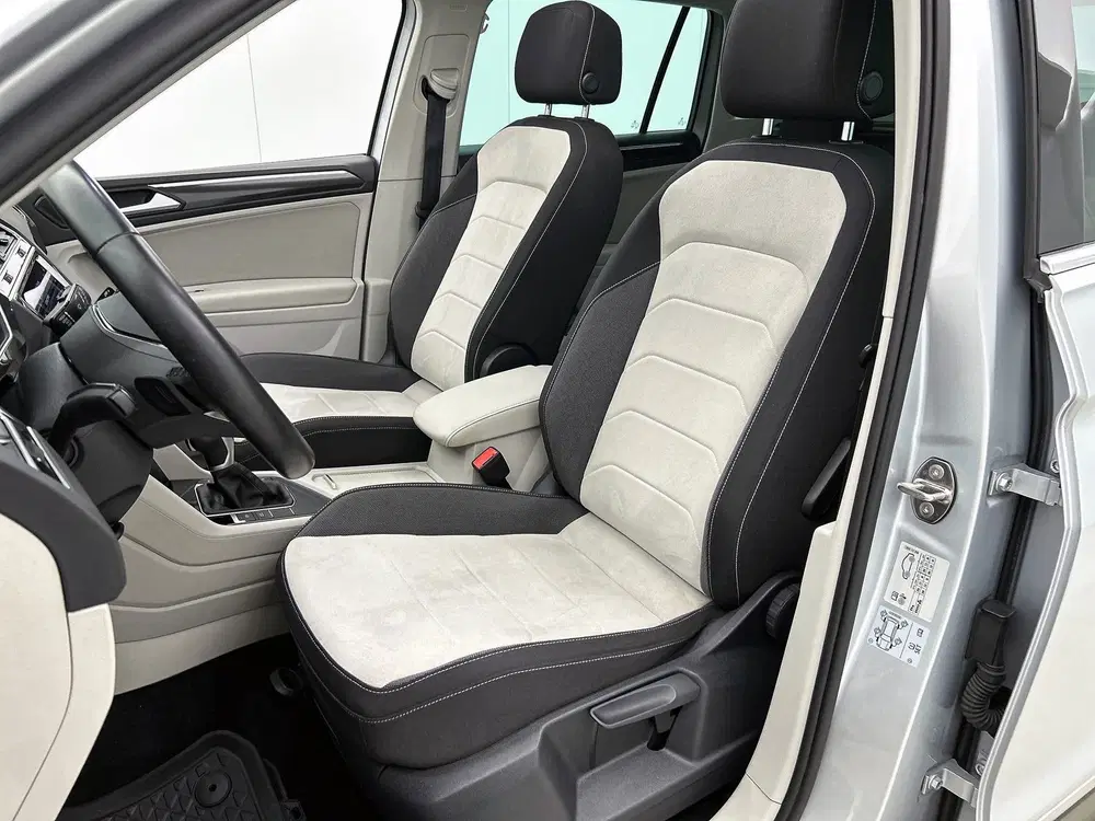 Volkswagen Tiguan 1.4 TSI eHybrid Business+ uit 2021, foto 5