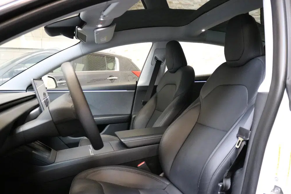 Tesla Model 3 Highland PREMIUM RWD 60 kWh Stoelverw. uit 2024, foto 4