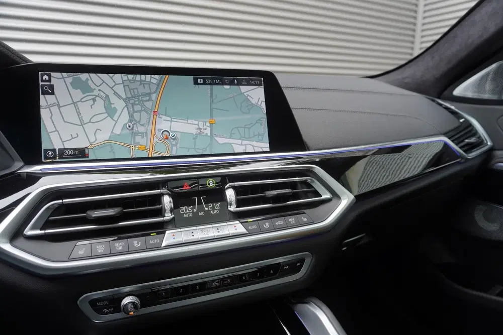 BMW X6 xDrive40i uit 2020, foto 11