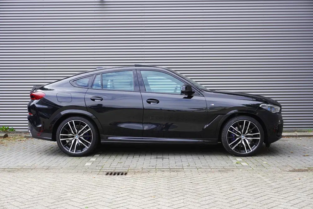 BMW X6 xDrive40i uit 2020, foto 4