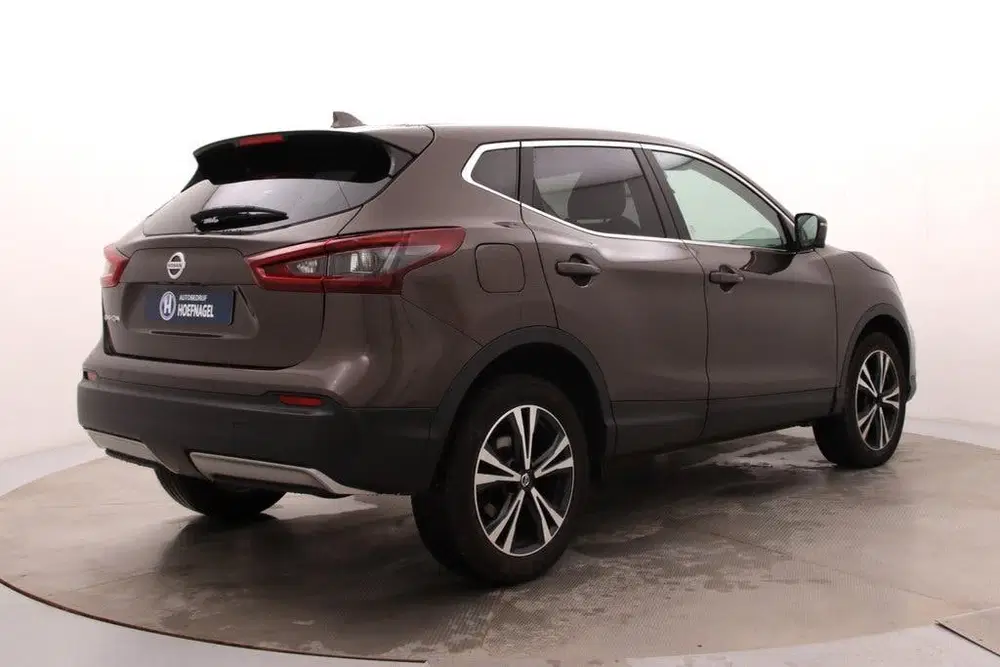 Nissan Qashqai 1.3 DIG-T N-Connecta uit 2021, foto 2
