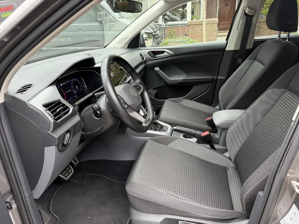 Volkswagen T-Cross 1.0 TSI R-Line uit 2022, foto 11