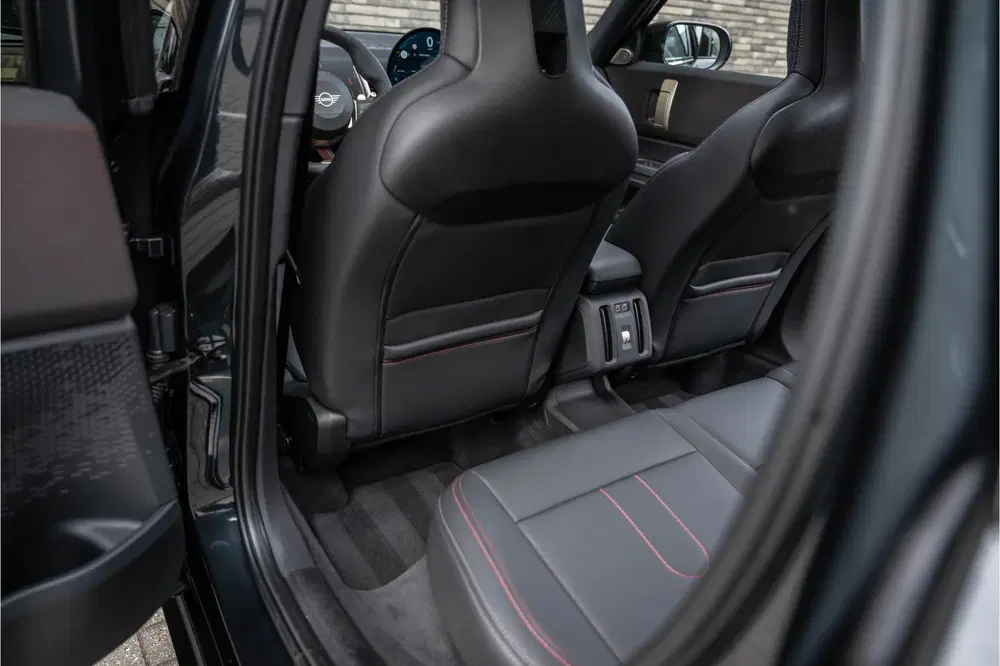 Mini Countryman 2.0 S ALL4 John Cooper Works L uit 2024, foto 6