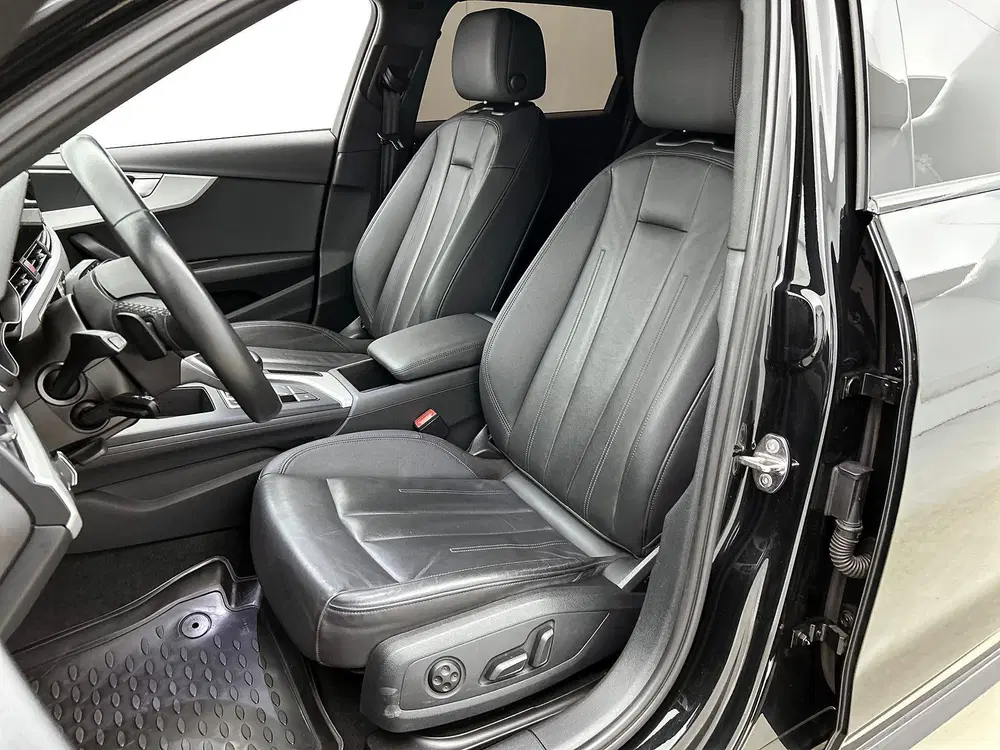 Audi A4 35 TFSI S uit 2021, foto 5
