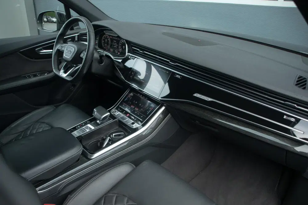 Audi Q7 55 TFSI e Quattro uit 2021, foto 13