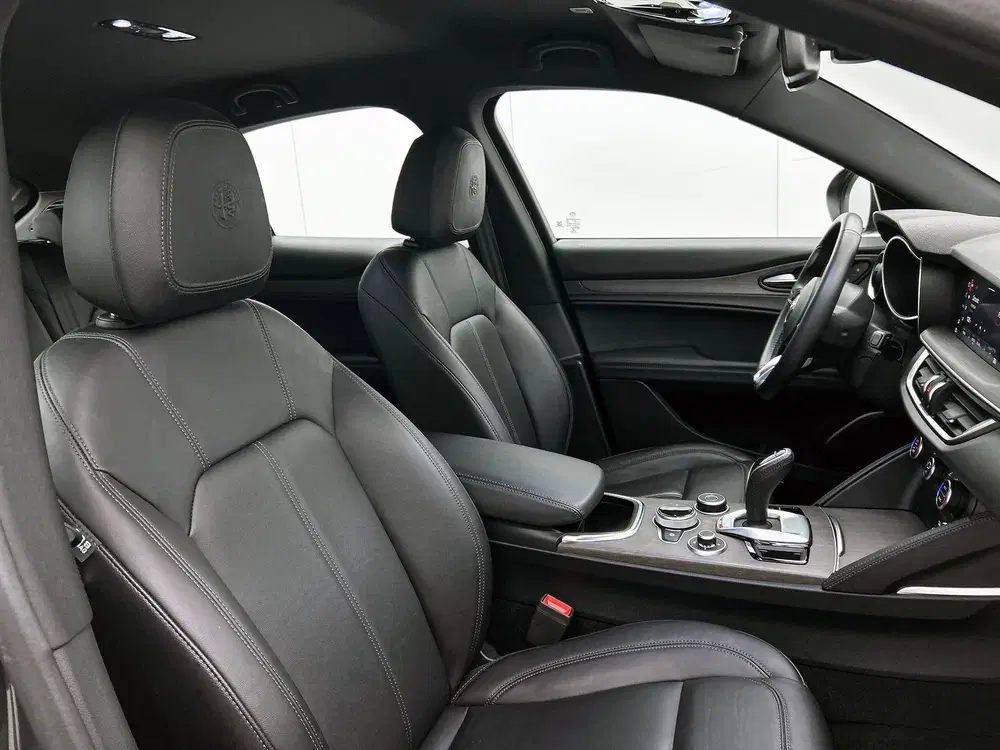 Alfa Romeo Stelvio 2.0 T AWD Ti Q4 uit 2022, foto 15