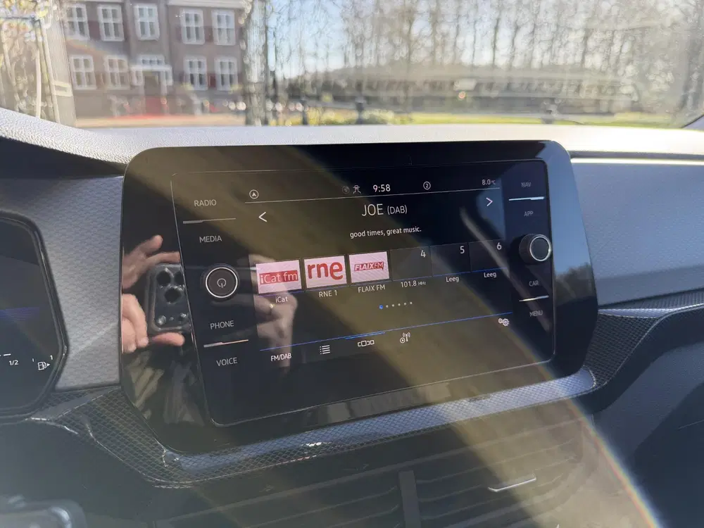 Volkswagen T-Cross 1.0 TSI Life Edition uit 2024, foto 12