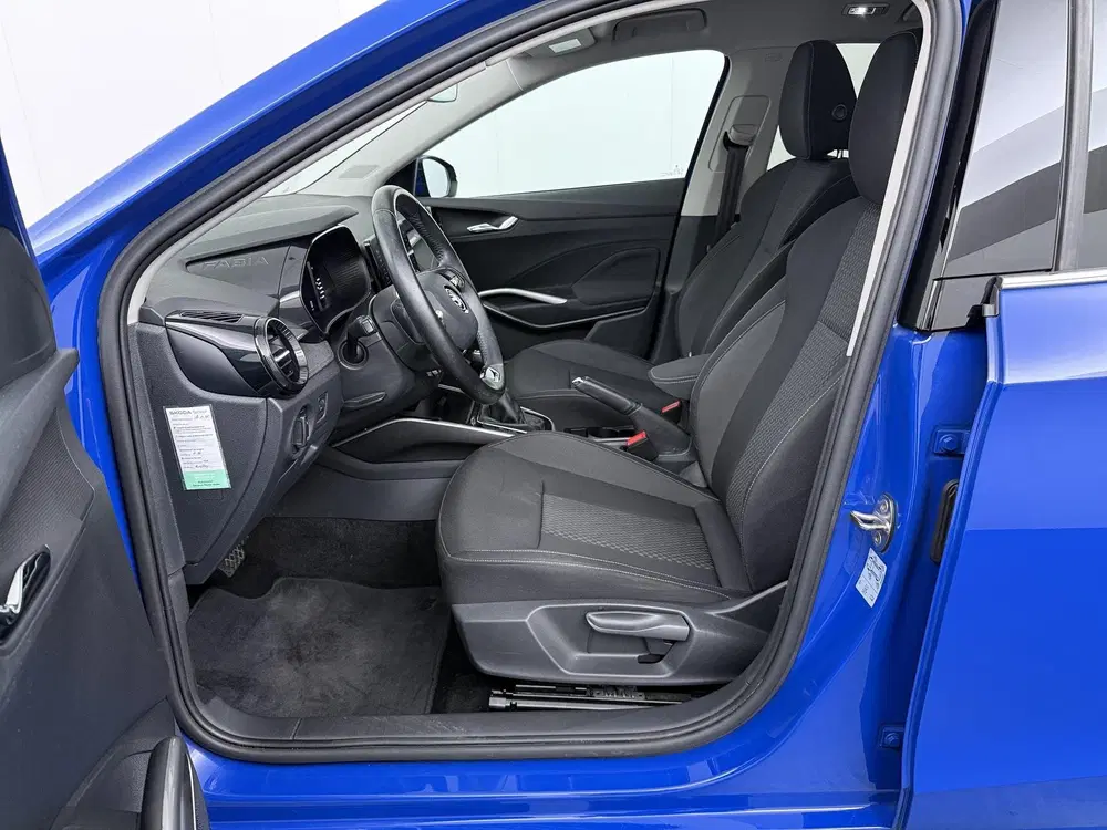 Skoda Fabia 1.0 TSI Business Edition Automaat uit 2023, foto 11
