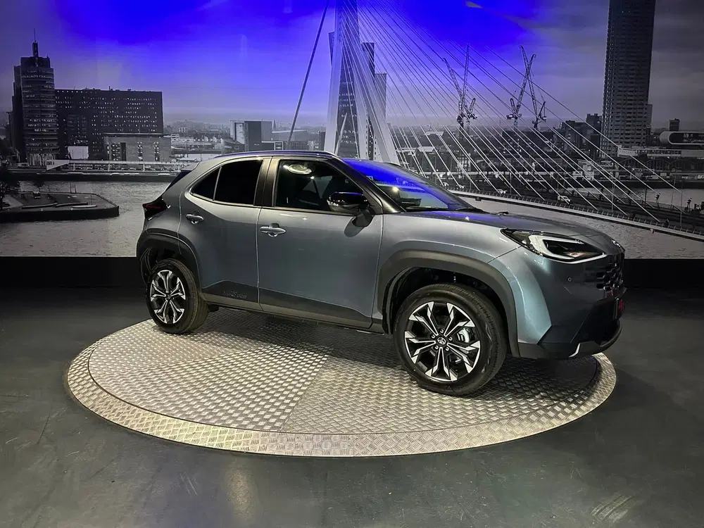 Toyota Yaris Cross 1.5 Hybrid 130 Dynamic *Facelift*Nieuw*Di uit 2026, foto 3