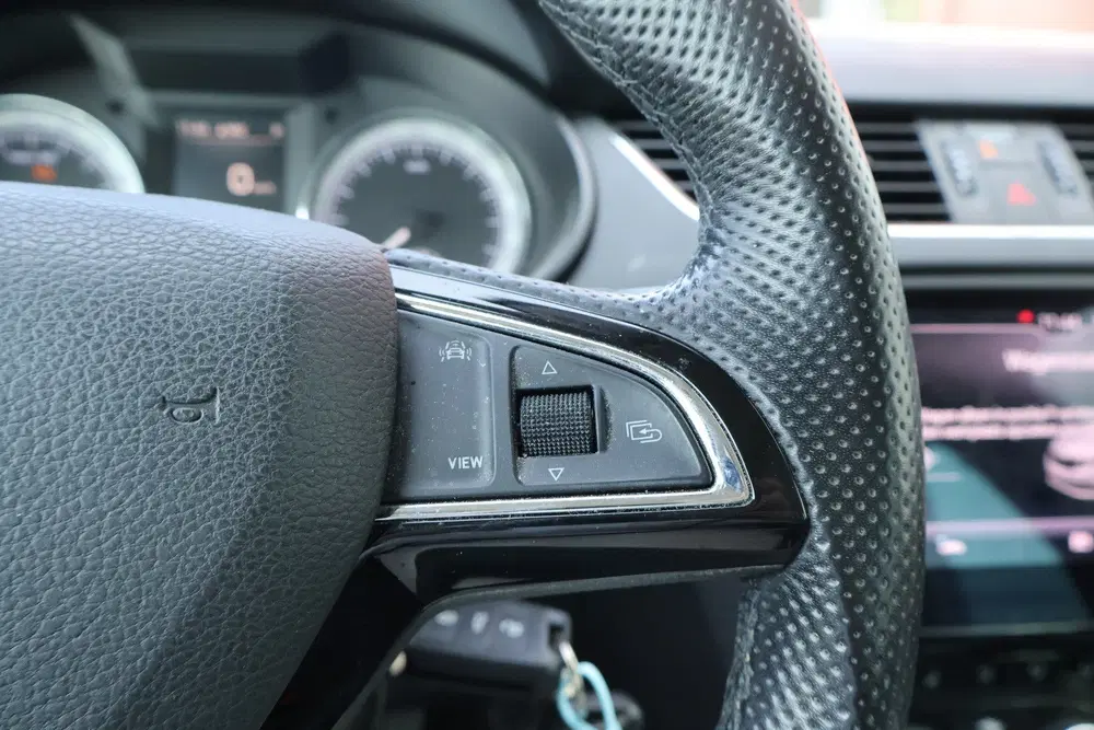 Skoda Octavia 1.6 TDI DSG Greentech Clever Edition uit 2020, foto 14