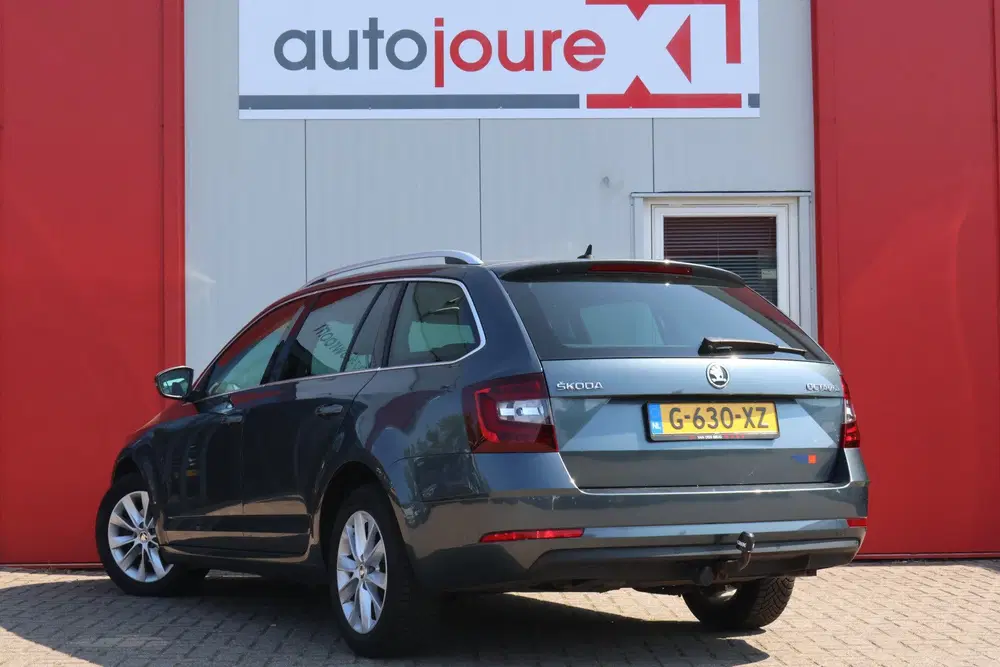 Skoda Octavia 1.6 TDI DSG Greentech Clever Edition uit 2020, foto 4