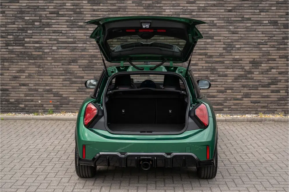 Mini John Cooper Works 2.0 JCW John Cooper Works XL uit 2025, foto 14
