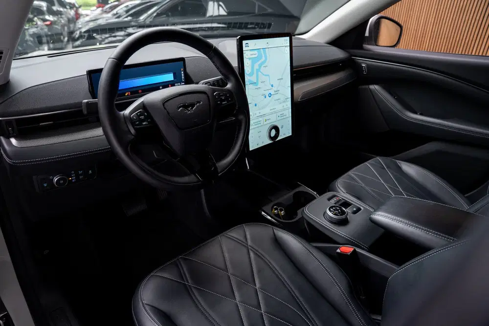 Ford Mustang Mach-E RWD 75 kWh B&O 360 Leder Metallic ACC uit 2022, foto 11
