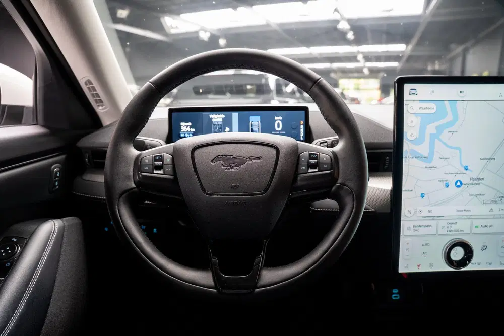 Ford Mustang Mach-E RWD 75 kWh B&O 360 Leder Metallic ACC uit 2022, foto 14