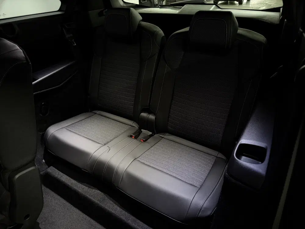 Peugeot 5008 1.2 Hybrid 145 GT 7P Camera uit 2026, foto 10