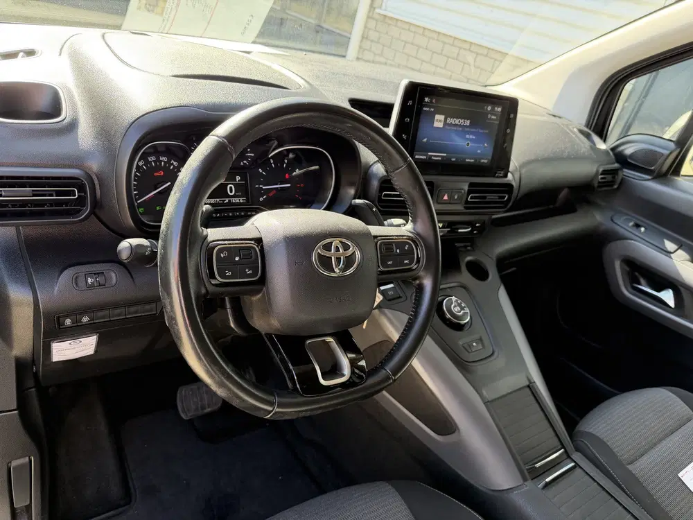 Toyota Proace City 1.2 Turbo 130pk Active Long 7 perso uit 2021, foto 13