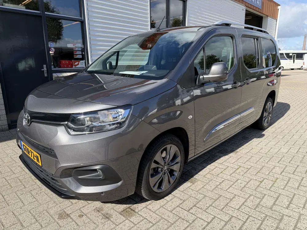 Toyota Proace City 1.2 Turbo 130pk Active Long 7 perso uit 2021, foto 4