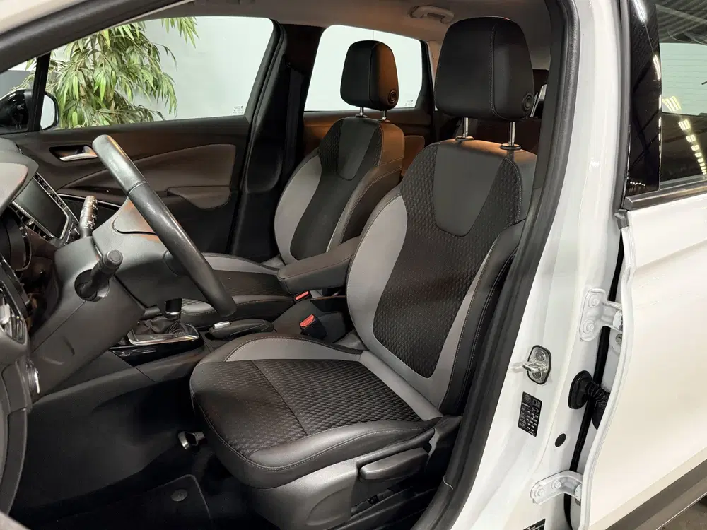 Opel Crossland 1.2 Turbo Online Edition uit 2019, foto 10