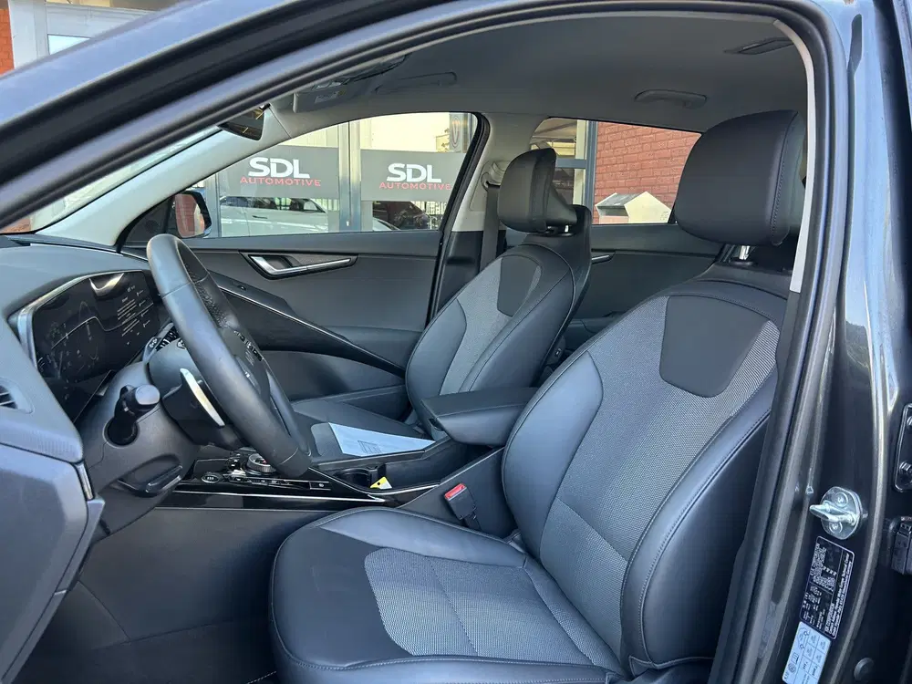 Kia Niro 1.6 GDi Hybrid DynamicLine uit 2023, foto 9