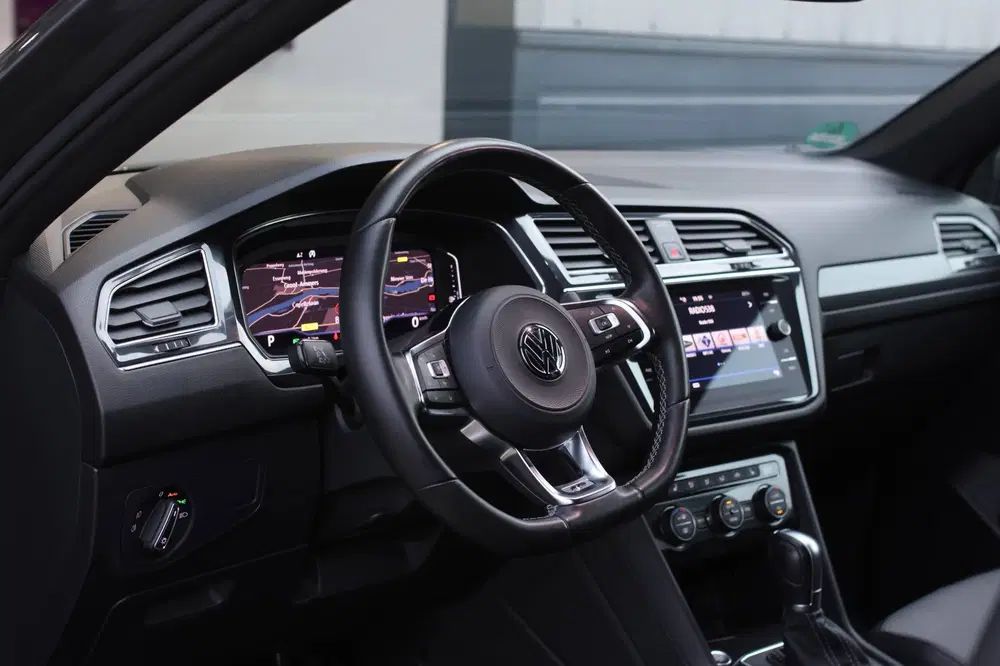 Volkswagen Tiguan Allspace 2.0 TSI R-Line*7Pers*Dynaudio*Key uit 2019, foto 3