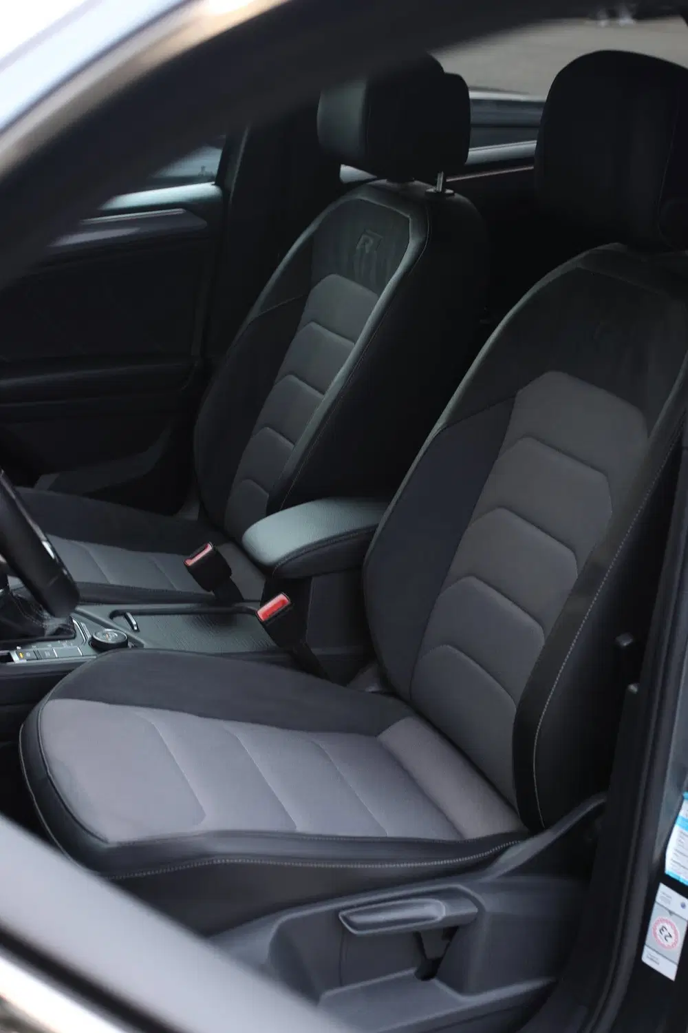 Volkswagen Tiguan Allspace 2.0 TSI R-Line*7Pers*Dynaudio*Key uit 2019, foto 4