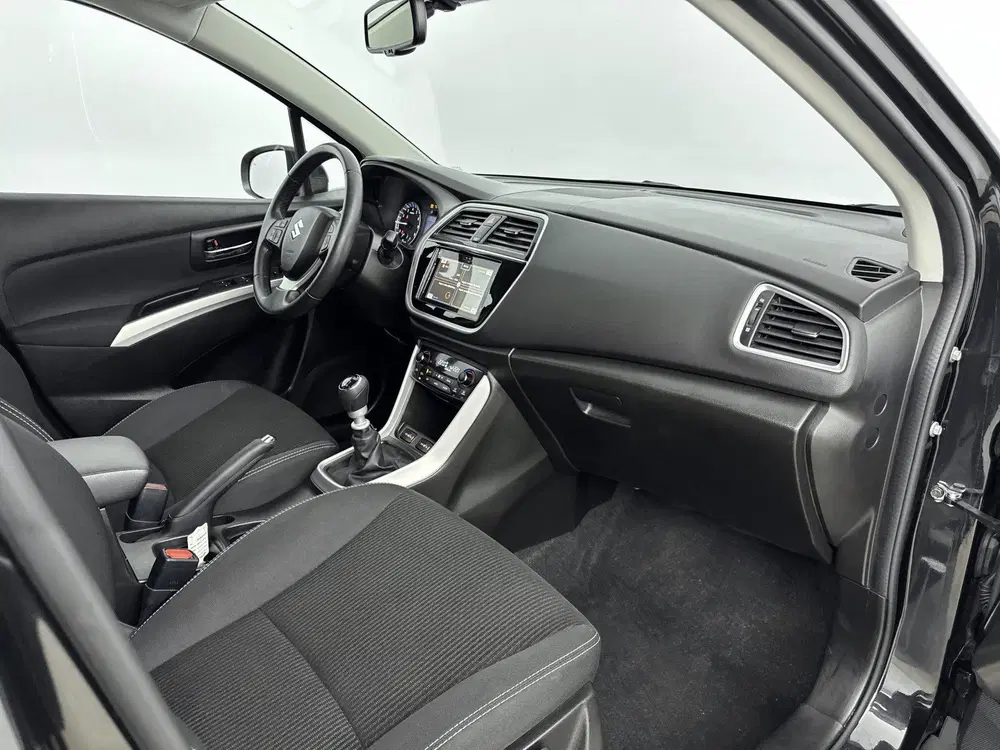 Suzuki S-Cross 1.4 Boosterjet Exclusive Navi uit 2020, foto 5