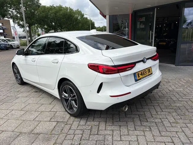 BMW 2-serie 2 Serie Gran Coupé 218i Executive Edition uit 2021, foto 2