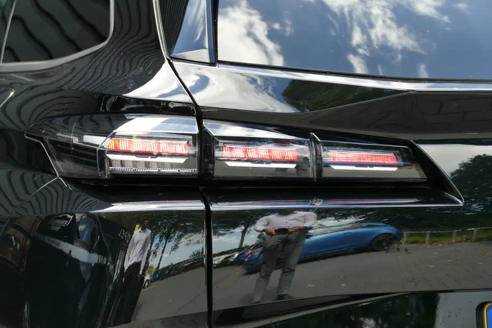Peugeot 308 1.6 PLUG-IN HYBRID 180PK ACTIVE PACK uit 2023, foto 6
