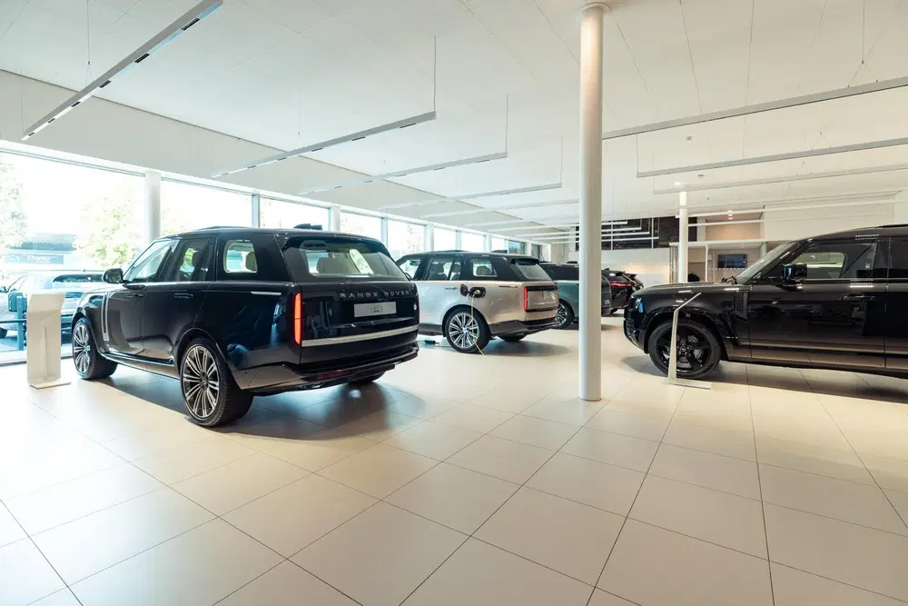Land Rover Discovery Sport P270e Landmark uit 2026, foto 10