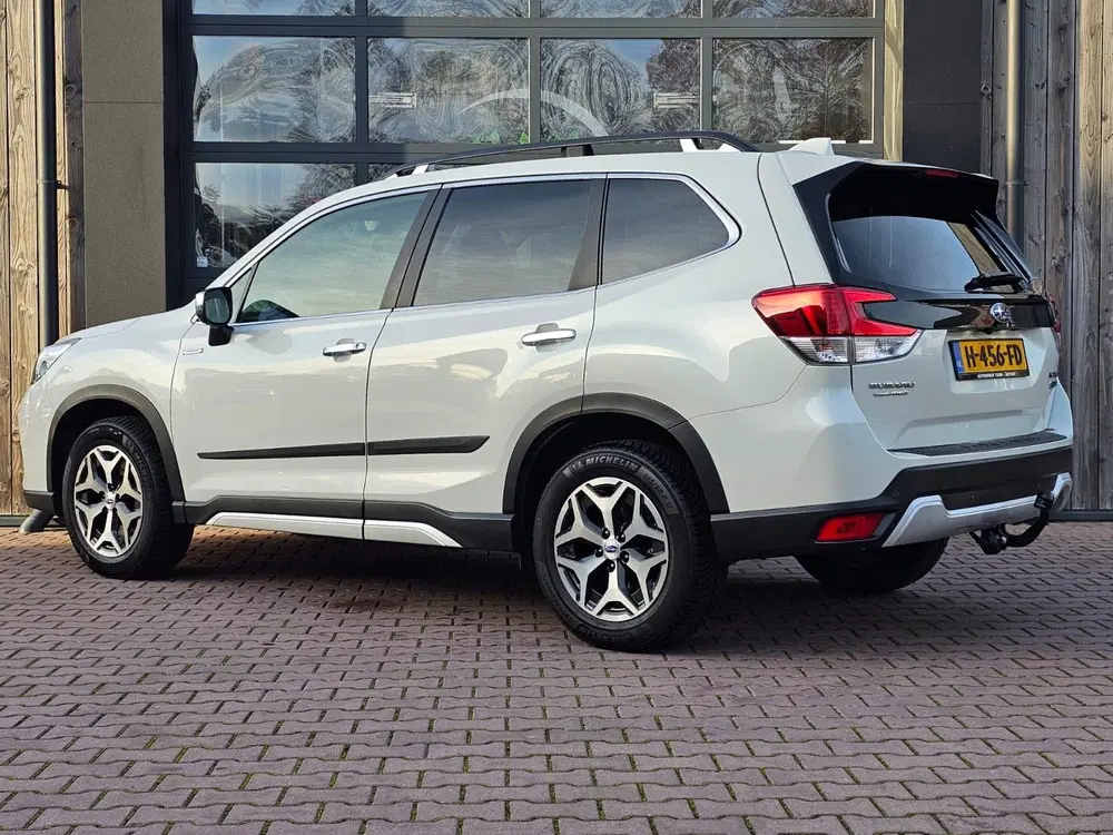 Subaru Forester 2.0i e-BOXER Luxury uit 2019, foto 3