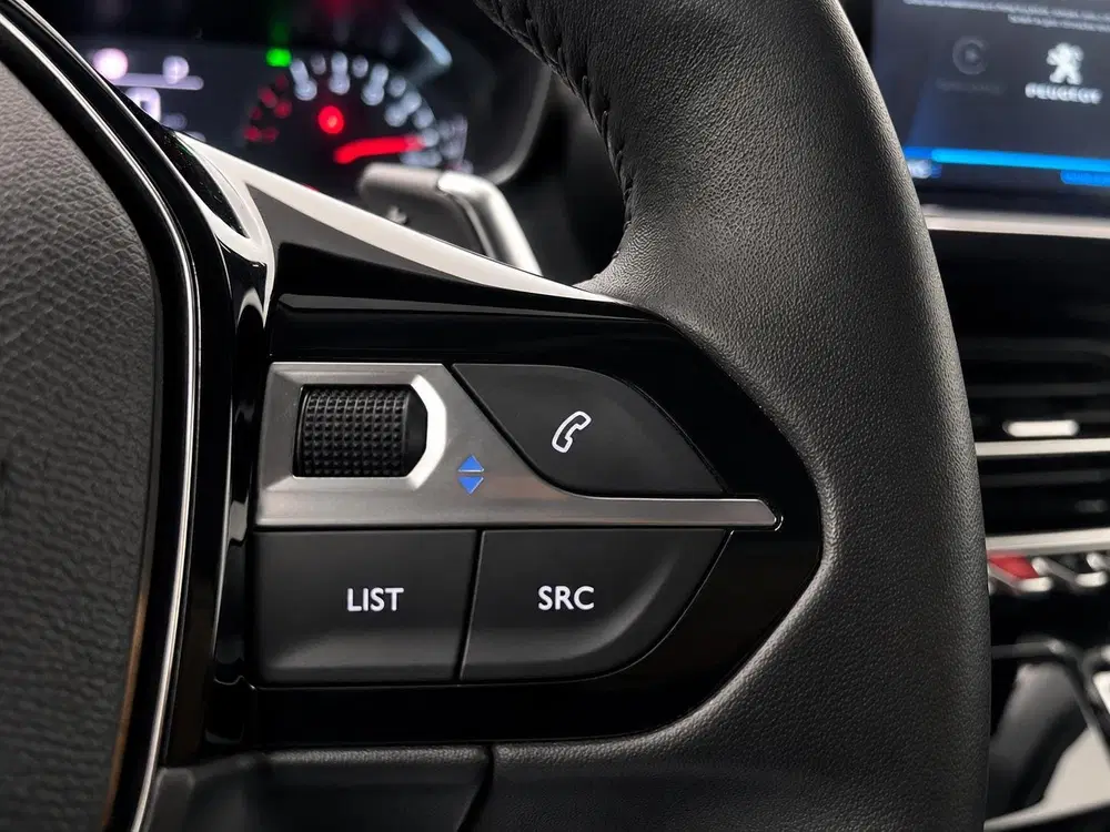 Peugeot 3008 1.2 PureTech Active Business Navigatie App uit 2019, foto 15