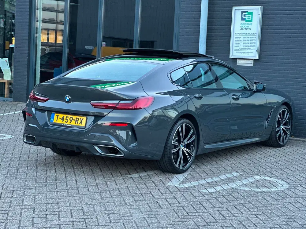 BMW 8-serie 840i uit 2023, foto 11