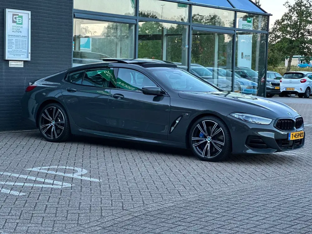 BMW 8-serie 840i uit 2023, foto 8