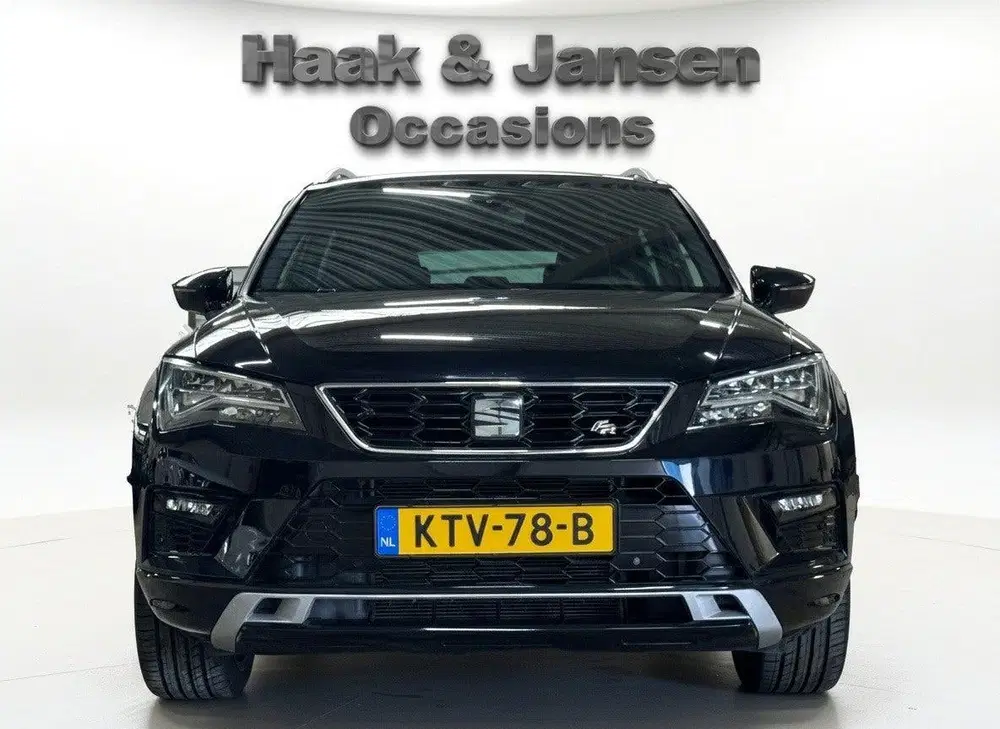 SEAT Ateca 1.5 TSI FR Business Intense Black Achterui uit 2020, foto 5