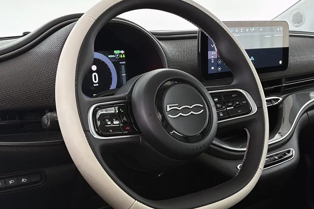 Fiat 500 La Prima 42 kWh SOH 96% Panoramadak JBL Ac uit 2023, foto 13