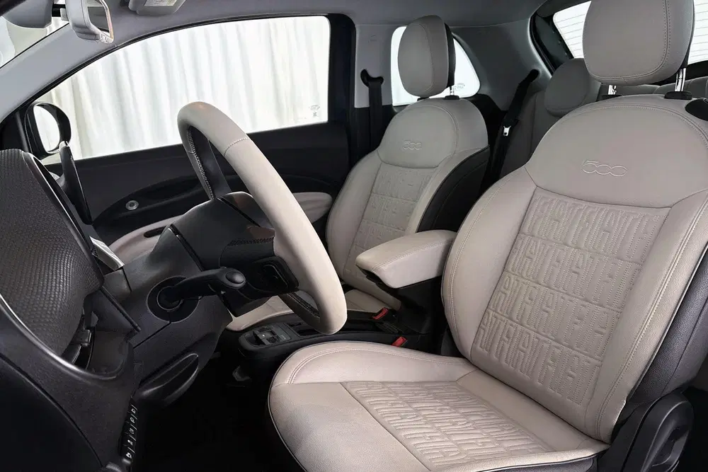 Fiat 500 La Prima 42 kWh SOH 96% Panoramadak JBL Ac uit 2023, foto 6