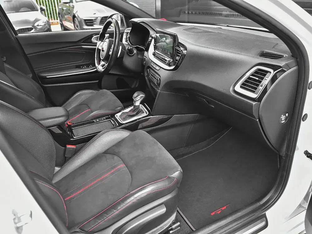 Kia ProCeed 1.6 T-GDI GT Line Panoramadak Alcantara Ca uit 2020, foto 11
