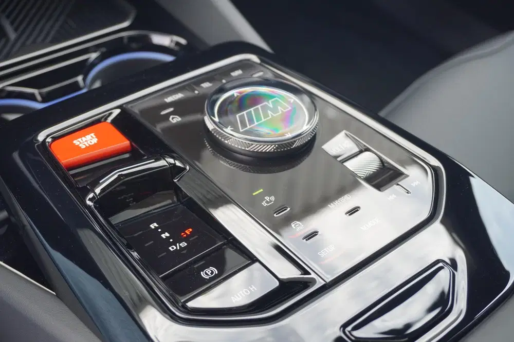 BMW M5 Touring uit 2026, foto 14