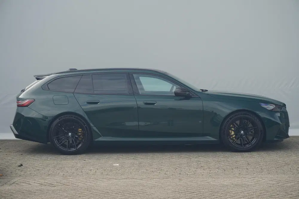 BMW M5 Touring uit 2026, foto 4
