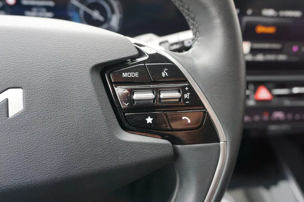 Kia Niro DynamicLine 64.8 kWh Camera uit 2024, foto 13