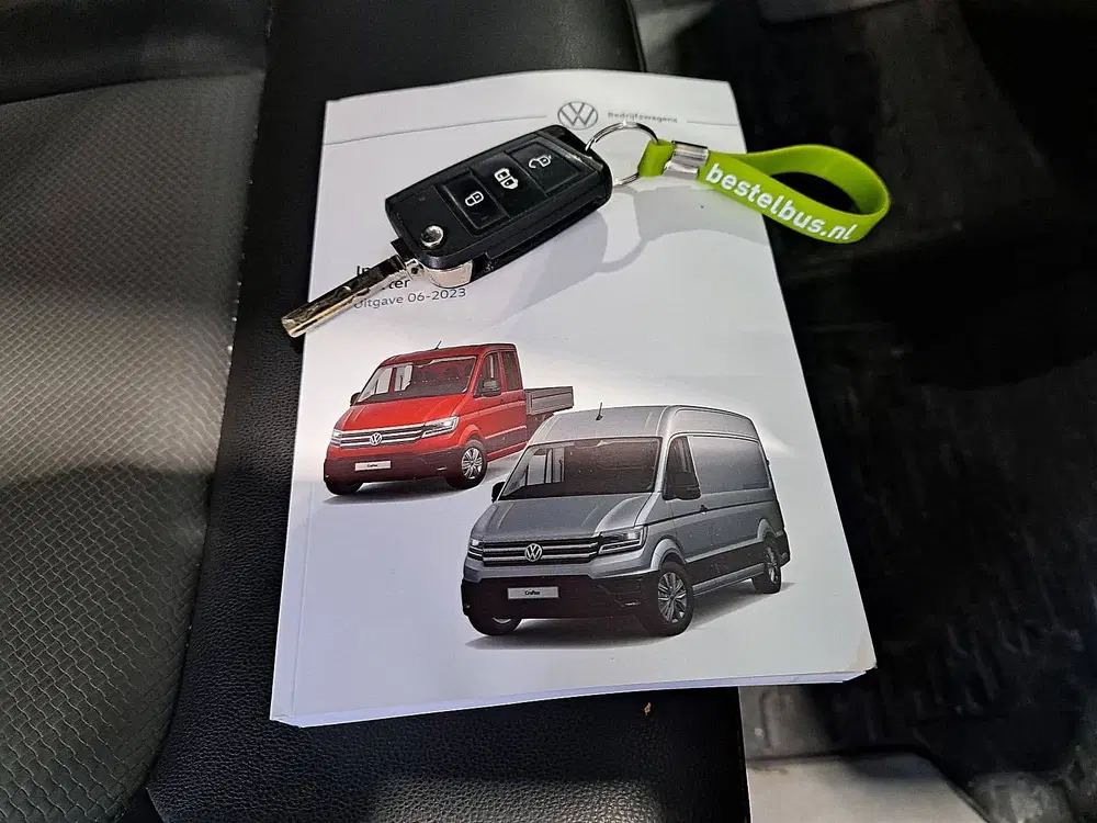 Volkswagen Crafter 35 2.0 TDI L3H3 140Pk Aut Trekhaak Camera uit 2023, foto 11
