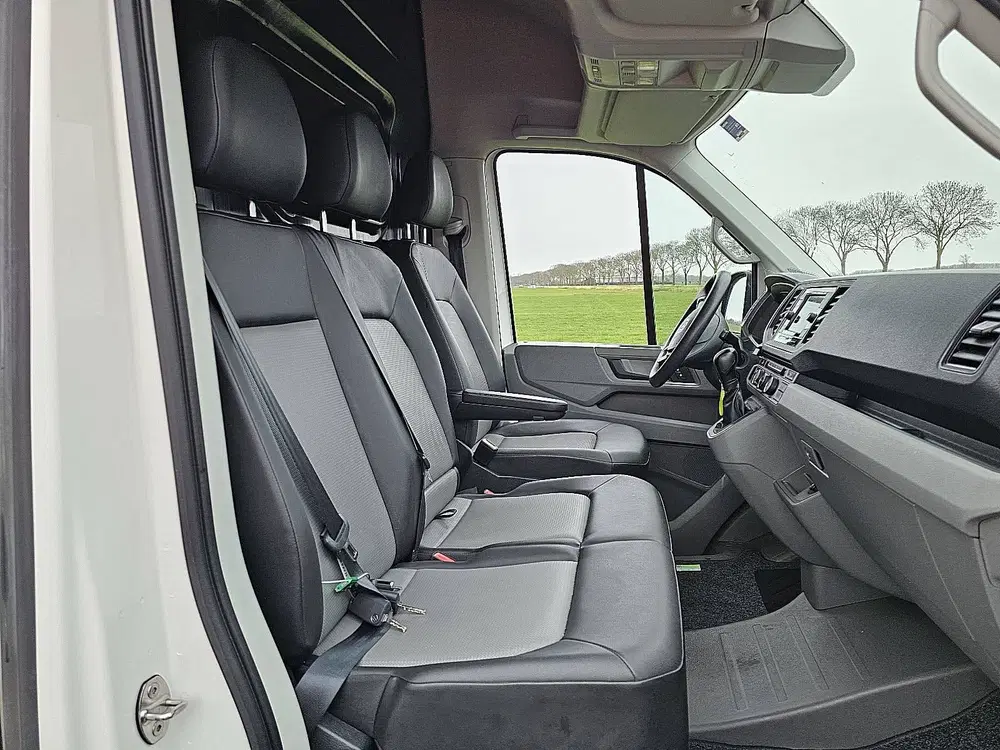 Volkswagen Crafter 35 2.0 TDI L3H3 140Pk Aut Trekhaak Camera uit 2023, foto 6